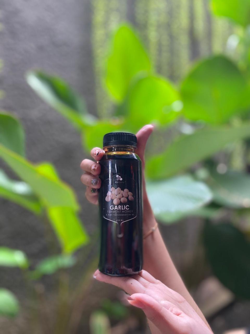 Garlic Ferment Honey (Madu Bawang Tunggal)